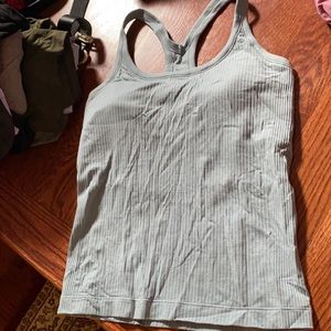 Cropped ebb to street tank Lulu